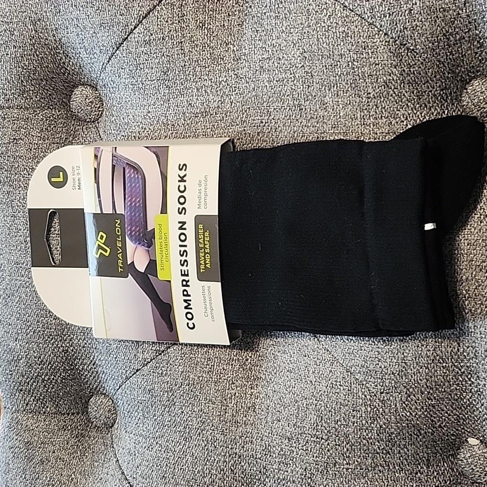 NWT Unisex compression socks Size L